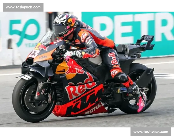 铁血入主 Tech3:斯泰纳发布会爆粗口掀 MotoGP 风云 铁血入主 Tech3:斯泰纳发布会爆粗口掀 MotoGP 风云